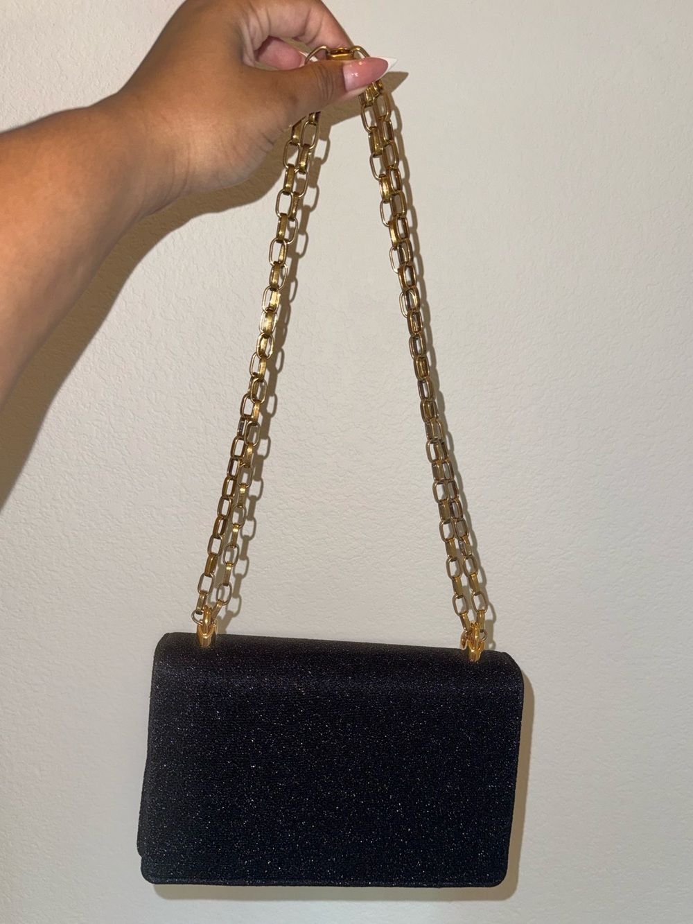 Dolce & Gabbana Black Leather Crossbody Bag with Gold DG Logo - Picture 3 of 3